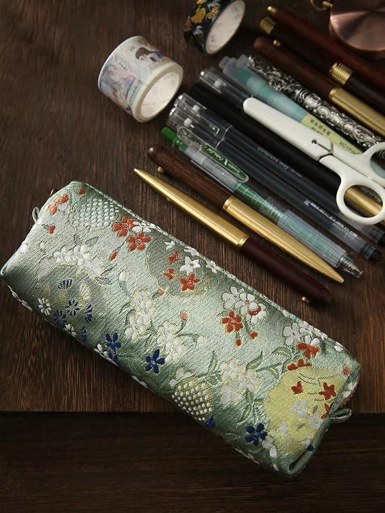 il_fullxfull.6246363914_bkev.jpg 2