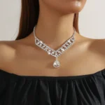 Sparkling Teardrop Crystal Necklace Elegant Rhinestone Women Choker Necklace Bridal Wedding Party Jewelry Gift